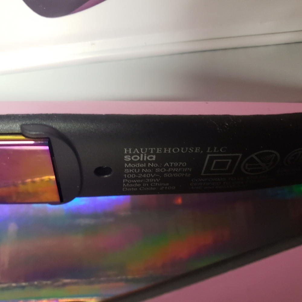 Solia prismatic titanium professional styling iron